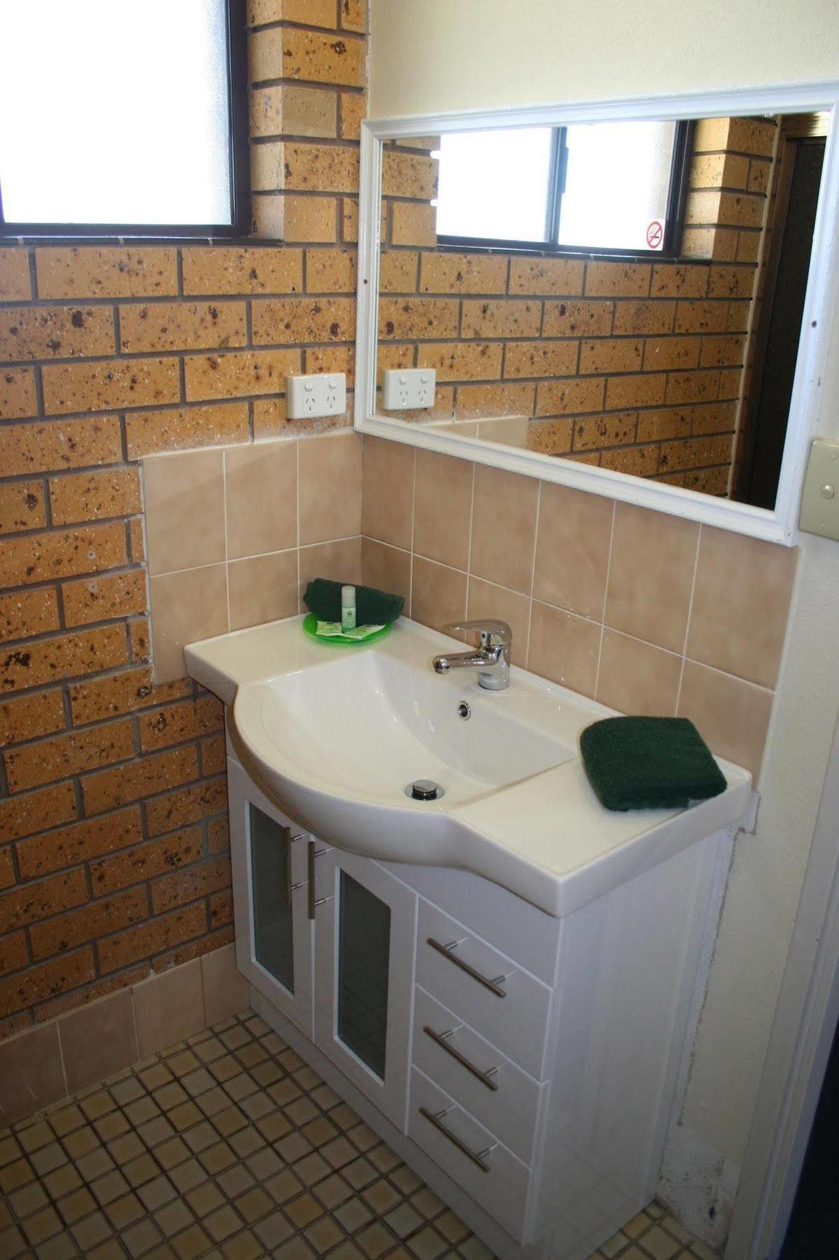 Newell Motor Inn Narrandera Esterno foto